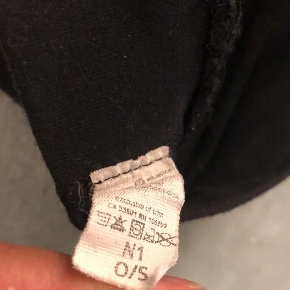 Lululemon Black Beanie - Picture 3 of 3